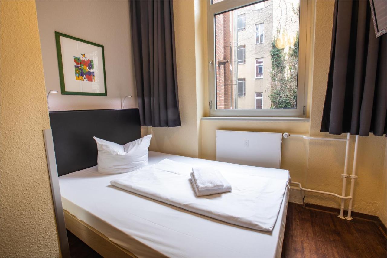 Standard Single Room,1212110119:JPEG