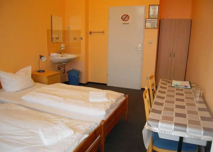 Happy Go Lucky Hotel + Hostel Berlin